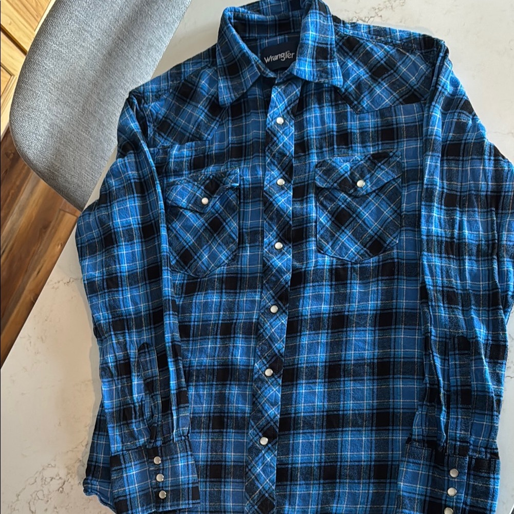 Wrangler Men's Blue Plaid Shirt